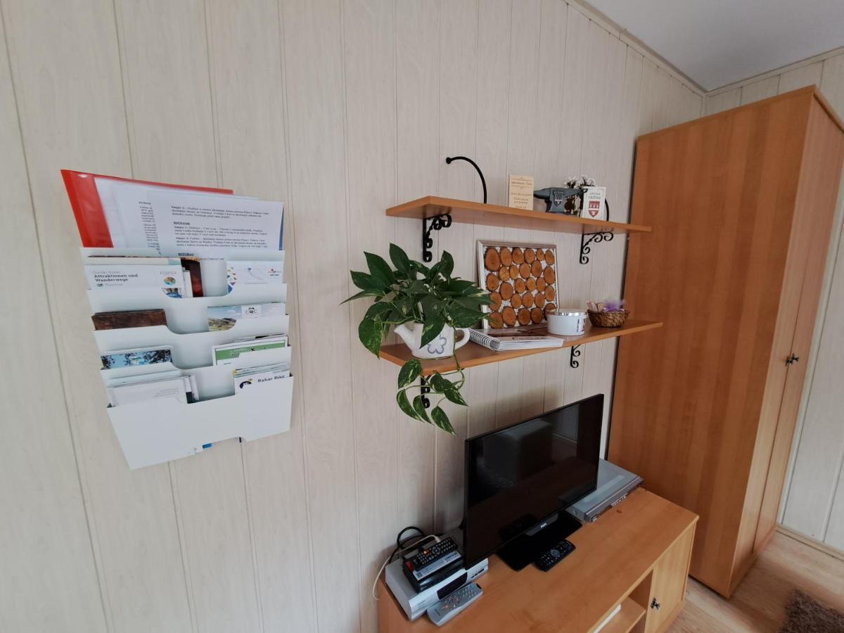 Apartment Erika Fuzine Luaran gambar